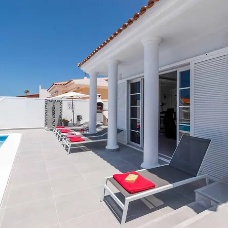 Tiffany 14 Villa Callao Salvaje