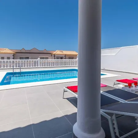 Tiffany 14 Villa Callao Salvaje